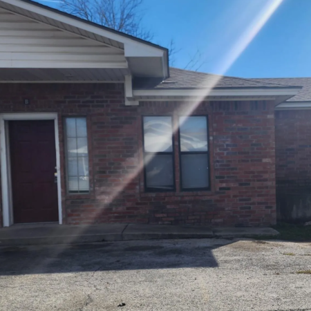 1004 W Tarleton Street, Side B